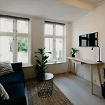 Beds アパートホテル